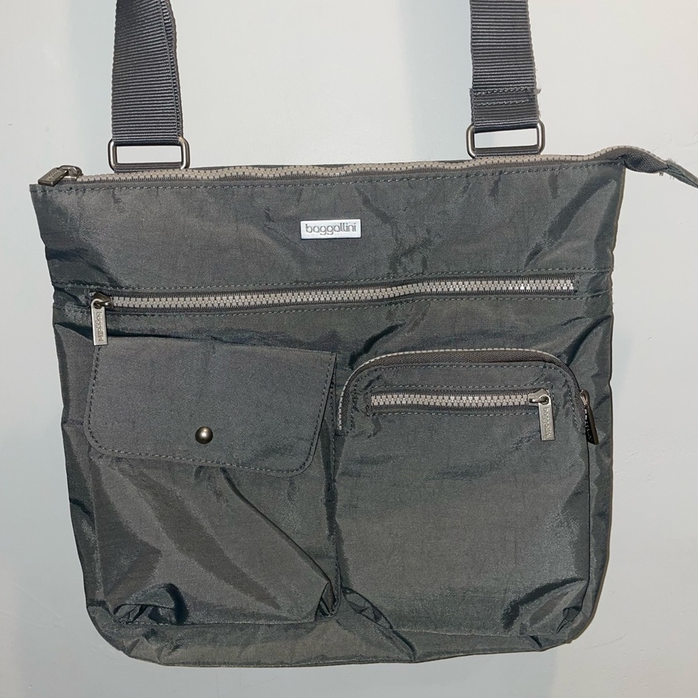 Baggallini Crossbody Purse